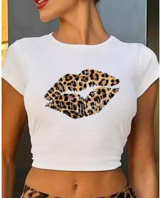 Kiss crop tee