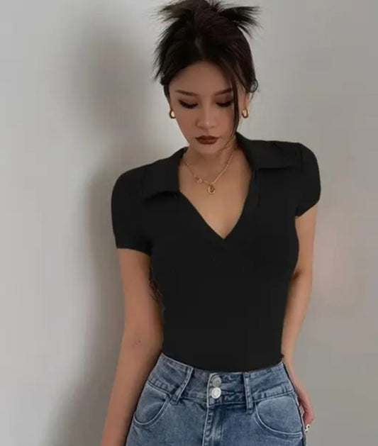 Black collar tee